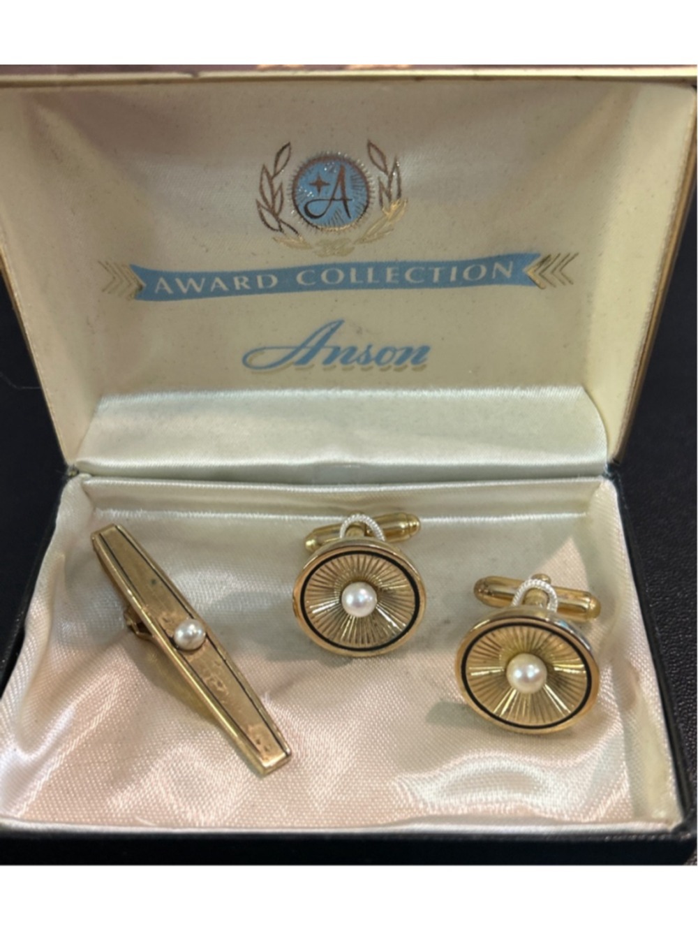 Men's Anson Gold Tone & Pearl Cuff Links & Tie Bar Set One Size